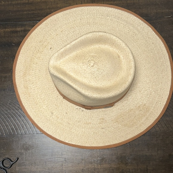 Brixton Women's Tan and Cream Hat - Picture 4 of 14